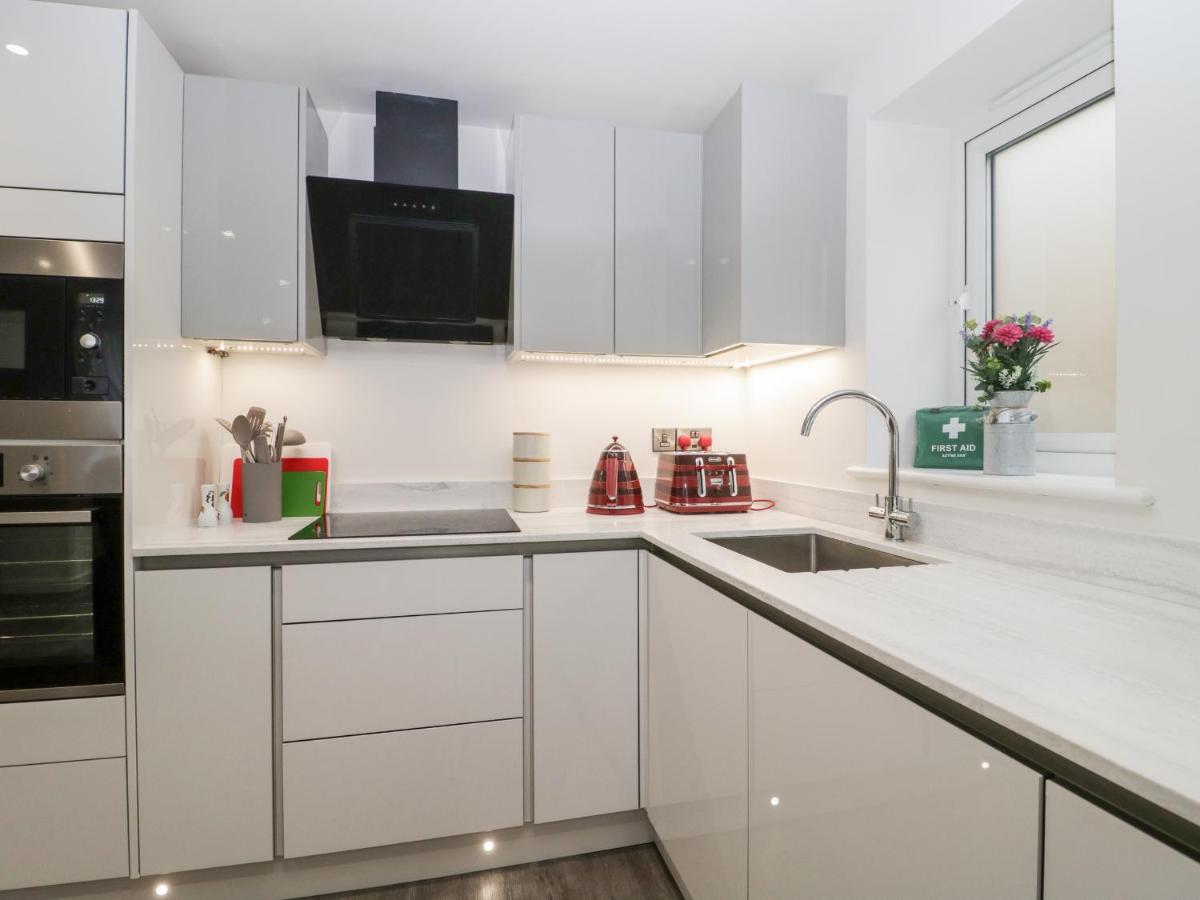 Flat 2, 38 Preston Road Apartment Weymouth Bagian luar foto