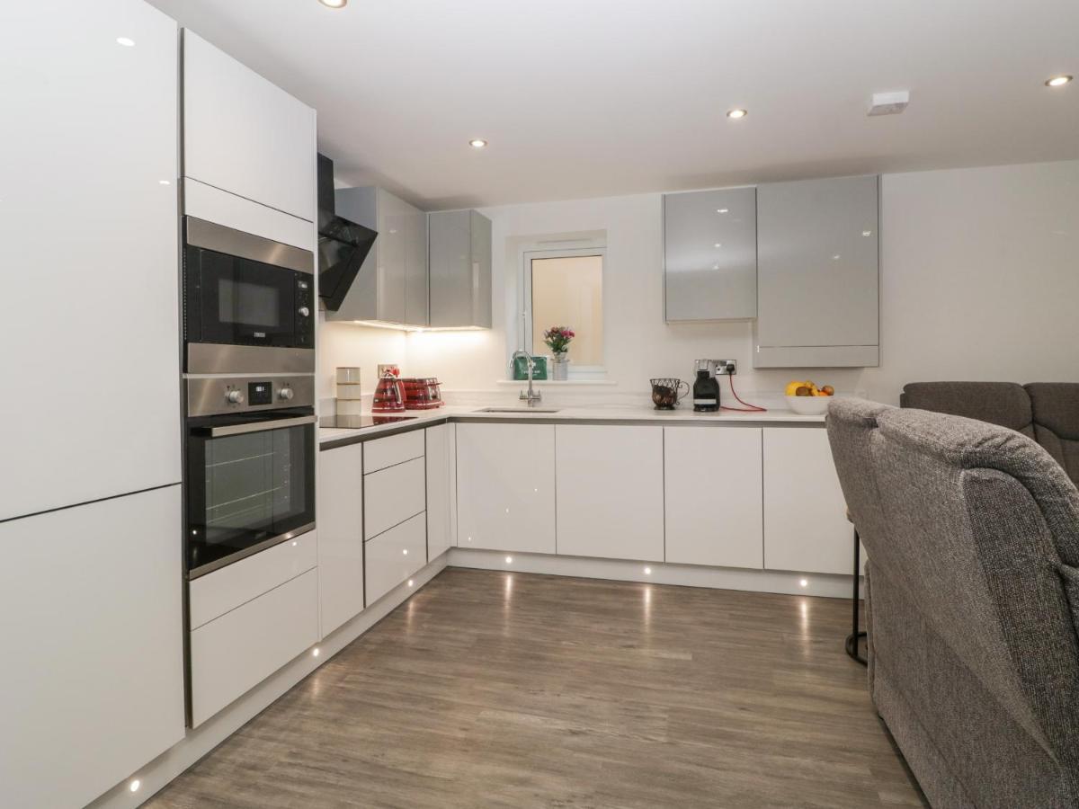 Flat 2, 38 Preston Road Apartment Weymouth Bagian luar foto
