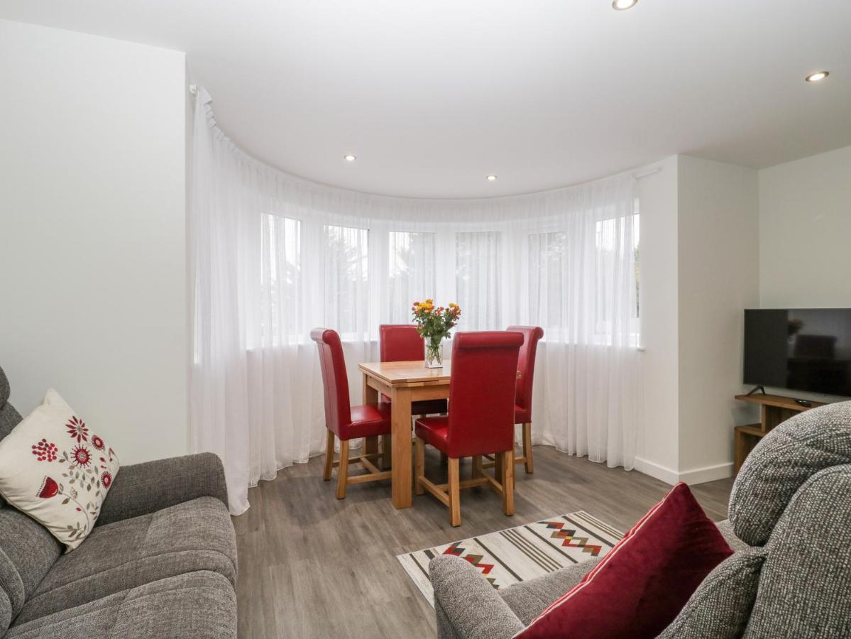 Flat 2, 38 Preston Road Apartment Weymouth Bagian luar foto