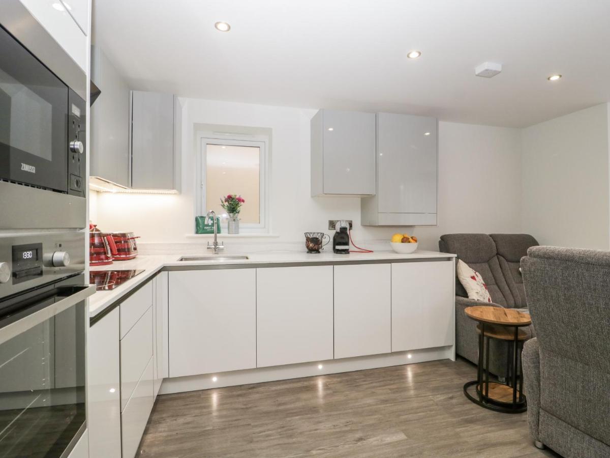Flat 2, 38 Preston Road Apartment Weymouth Bagian luar foto