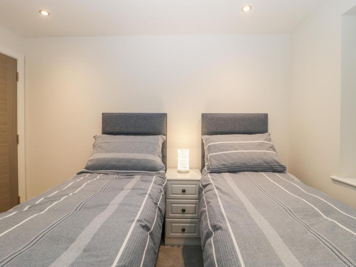 Flat 2, 38 Preston Road Apartment Weymouth Bagian luar foto