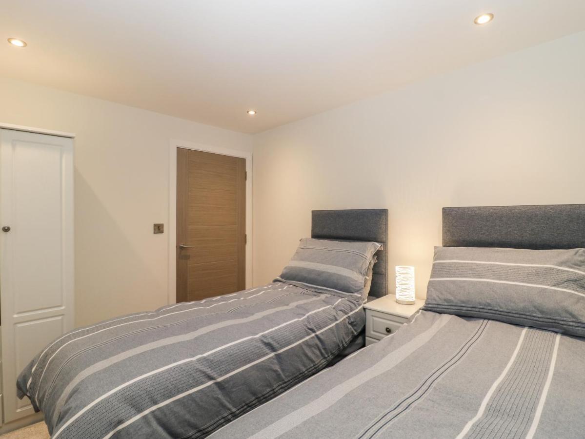 Flat 2, 38 Preston Road Apartment Weymouth Bagian luar foto